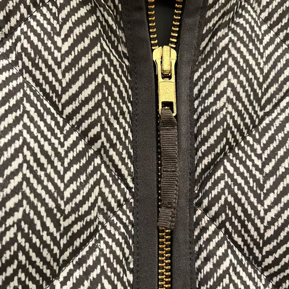 J Crew Gray Herringbone Quilted Puffer Zip-Up Vest size Medium